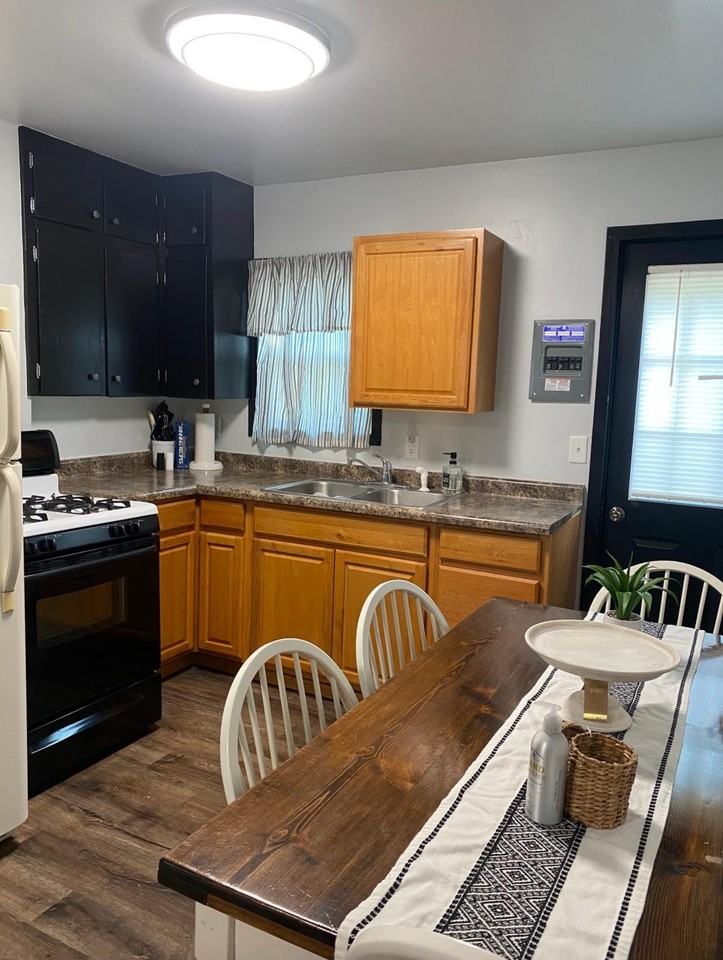 334 Main St #1 - Photo 2 of 9