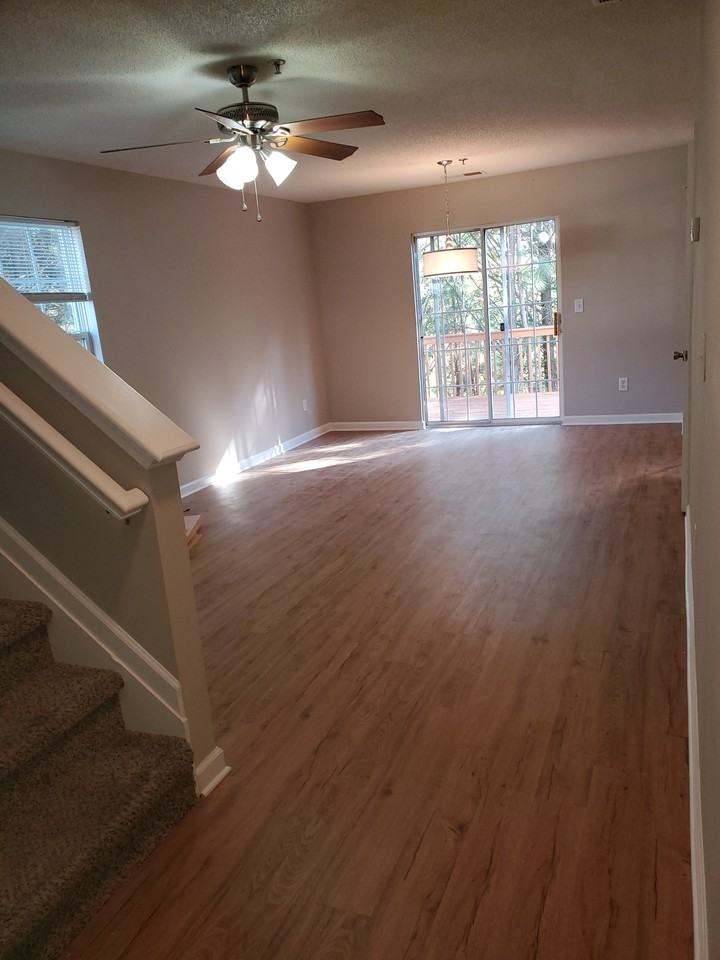 220 Cottonwood Creek Cir #NA - Photo 2 of 9