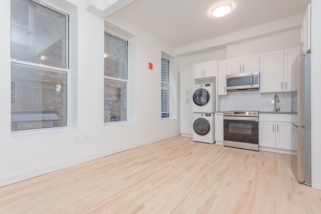 The Fulton - Photo 7 of 10