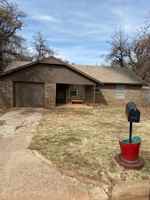 featured image of 3013 Gwendolyn Ln #1