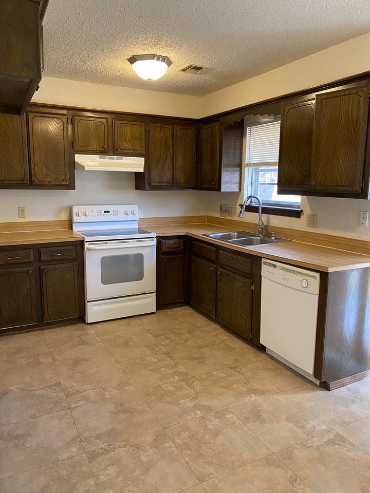 3013 Gwendolyn Ln #1 - Photo 6 of 23
