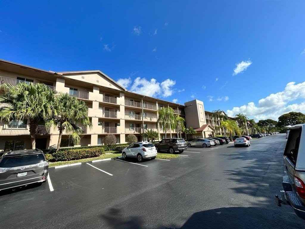 Apartments for Rent In Century Village, Pembroke Pines, FL Find 91 Condos & Other Available