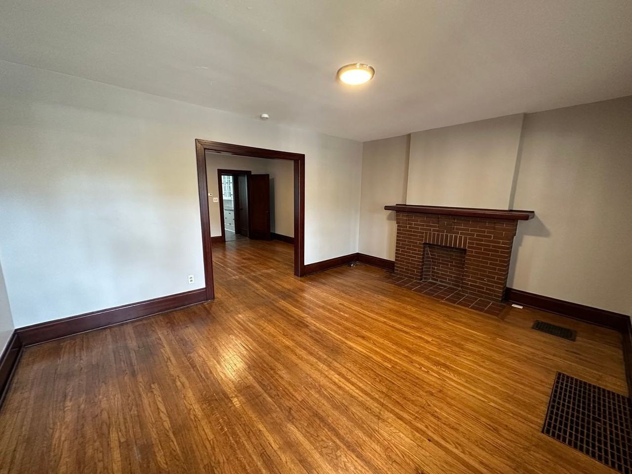 N High St 2886-2892 ONYX - Photo 2 of 36