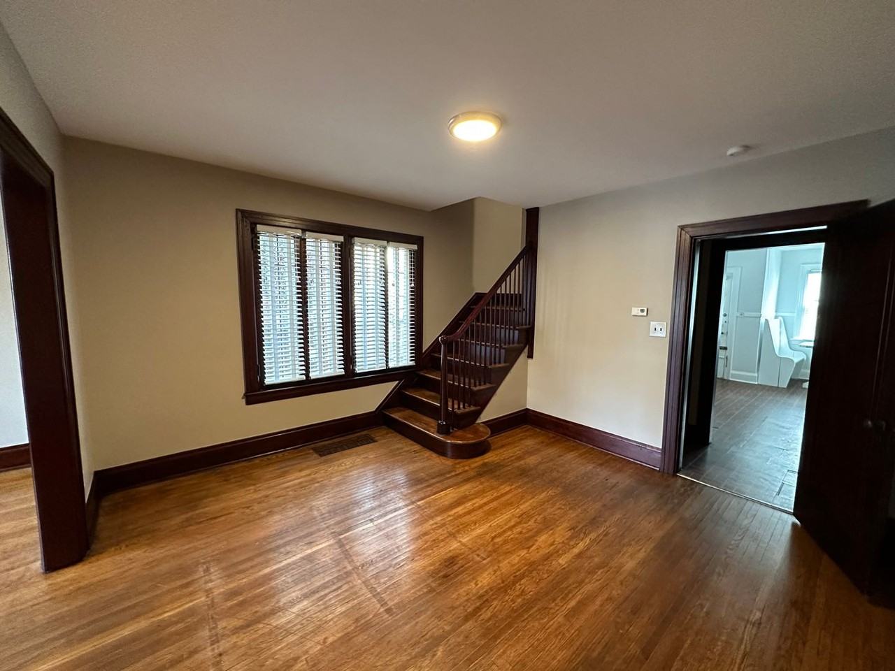 N High St 2886-2892 ONYX - Photo 4 of 36