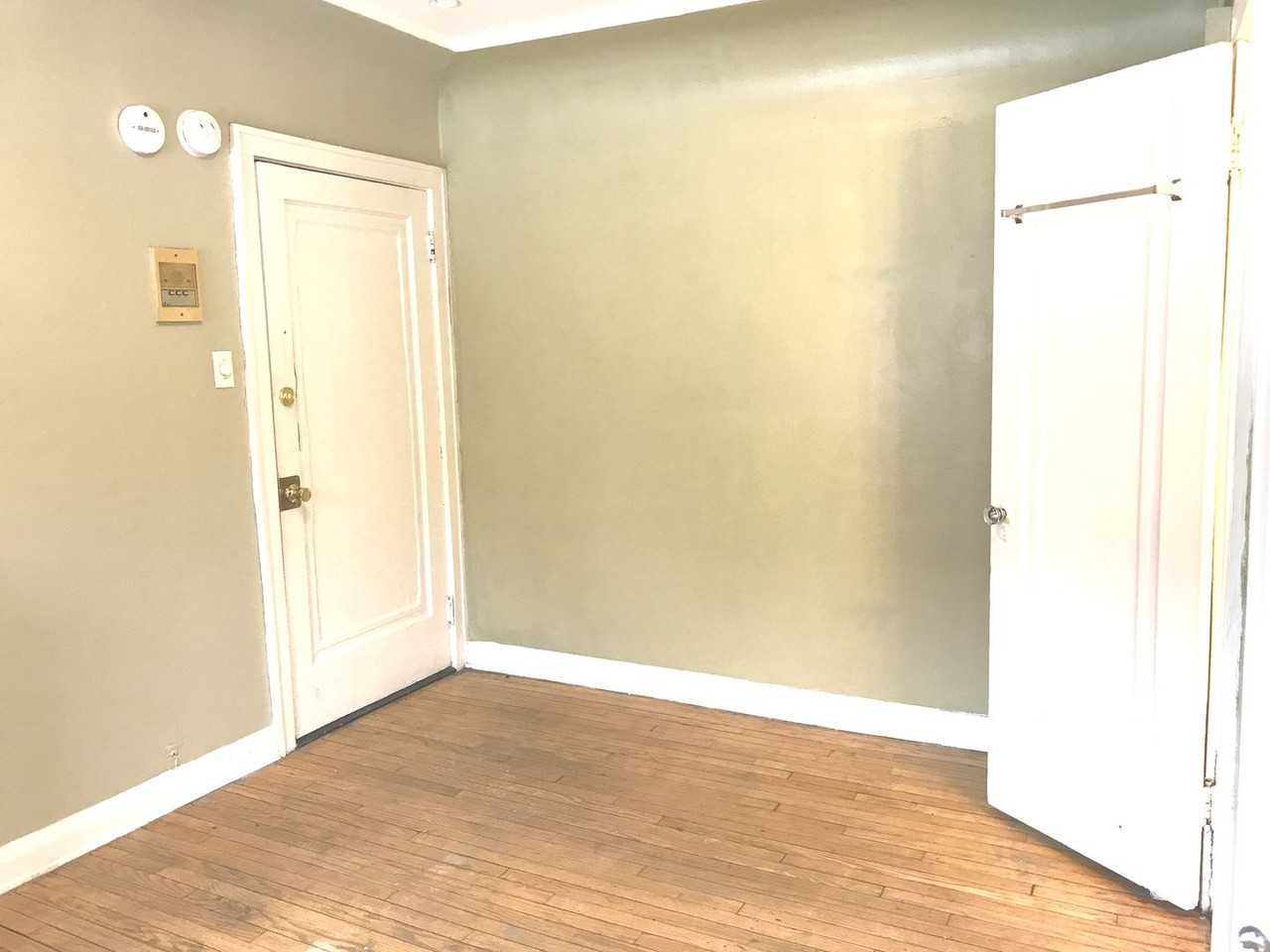 1527 Marshall - Photo 6 of 22