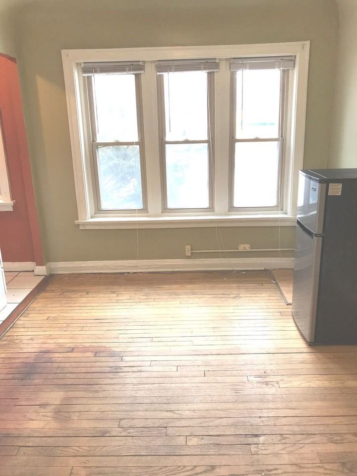 1527 Marshall - Photo 7 of 22