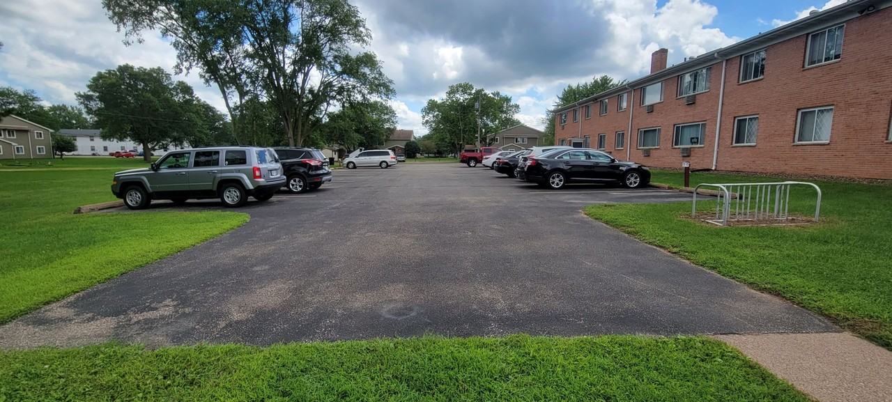 Carriage Hills Apartments - Photo 3 of 39