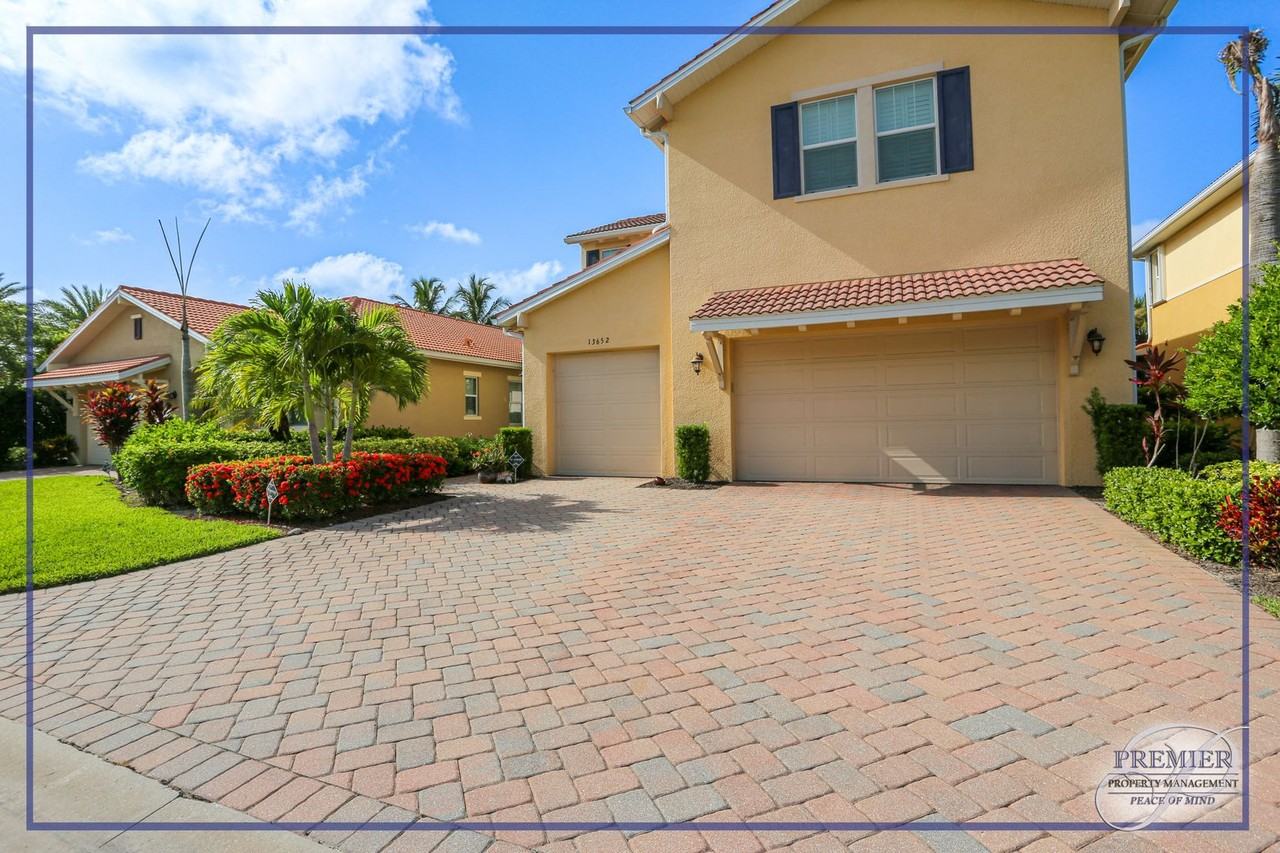 13652 Manchester Ln - Photo 3 of 50