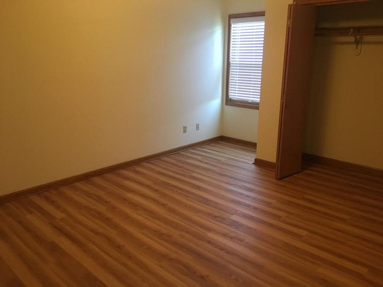 4418 Adam Ave - Photo 6 of 38