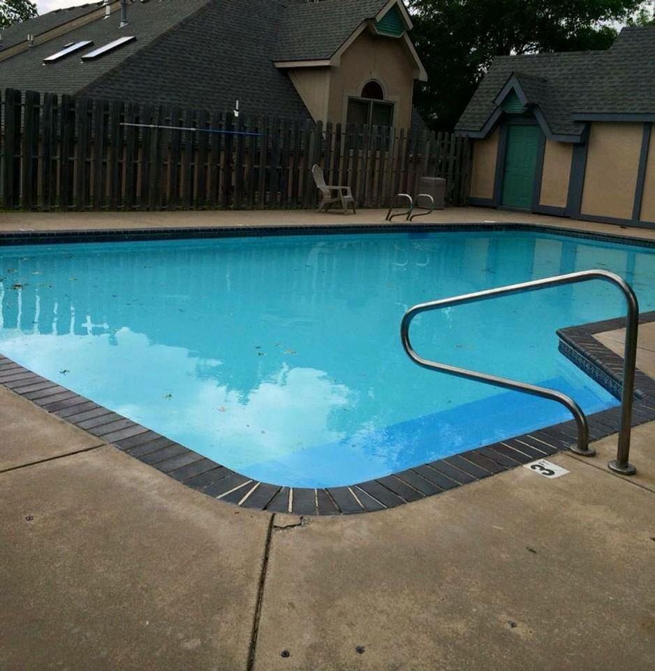 4421 Adam Ave - Photo 4 of 29