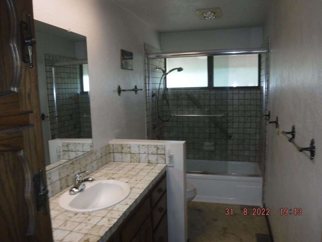 107 Sunrise Ave - Photo 7 of 13