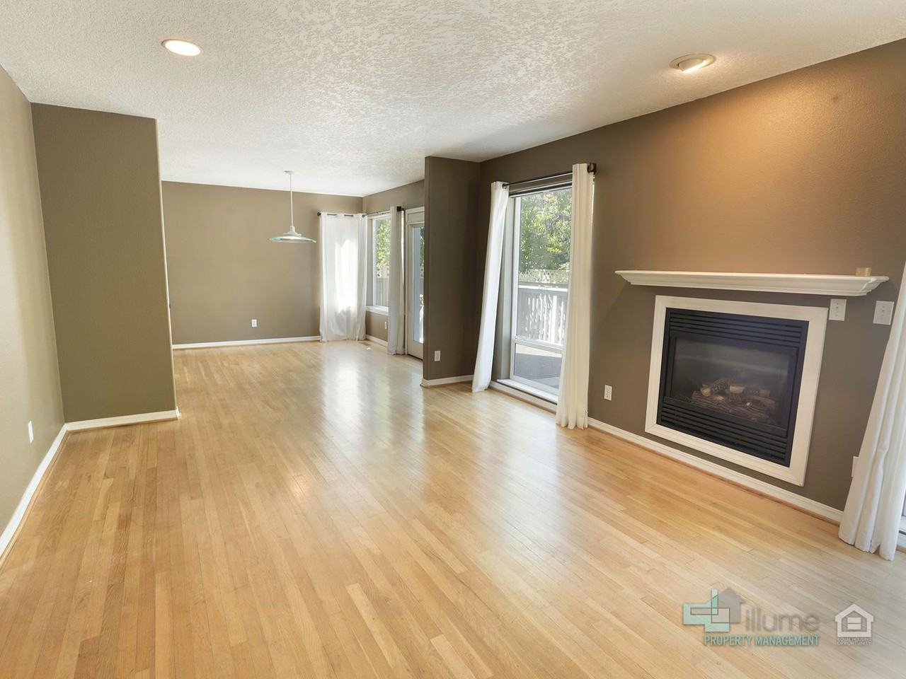 20630 Willamette Dr - Photo 7 of 35