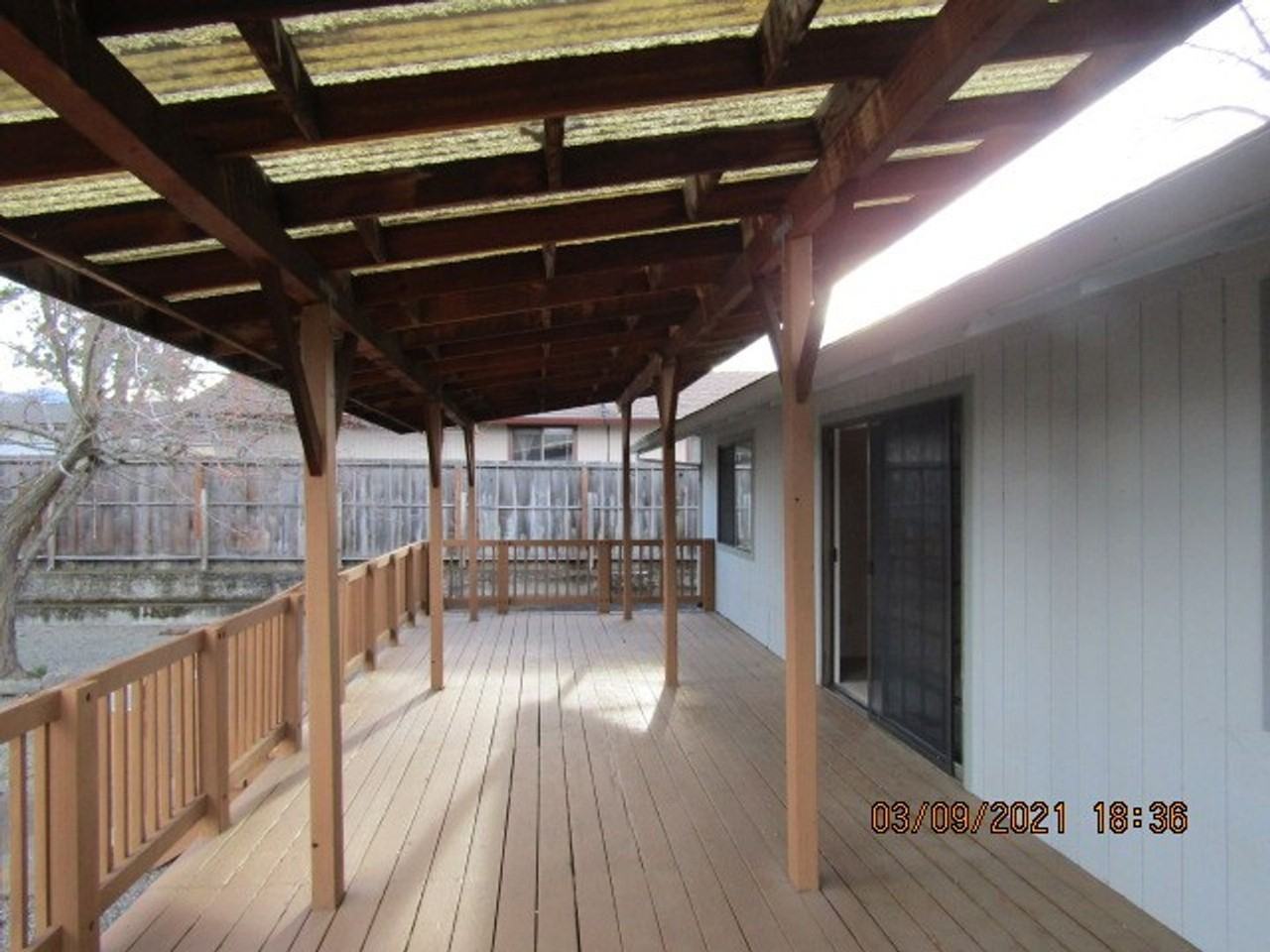 2784 Tonia Cir - Photo 3 of 38