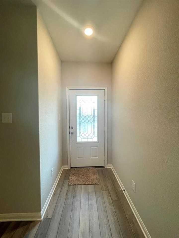 228 Star Spangled Dr - Photo 2 of 40