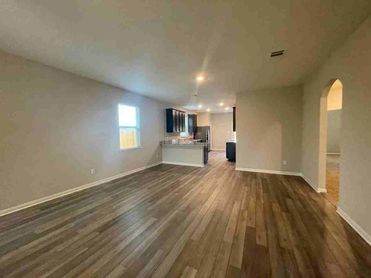 228 Star Spangled Dr - Photo 6 of 40