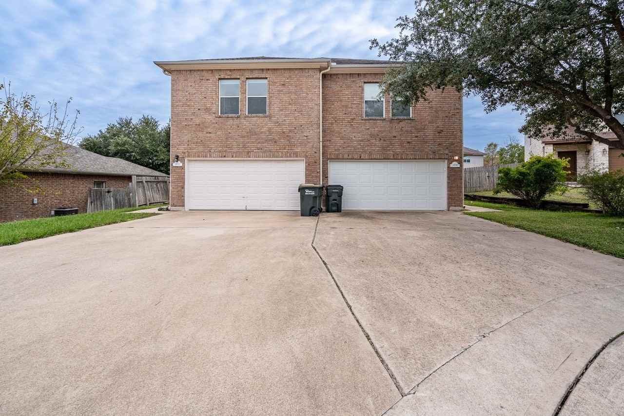 1409 Bergin Ct - Photo 2 of 21