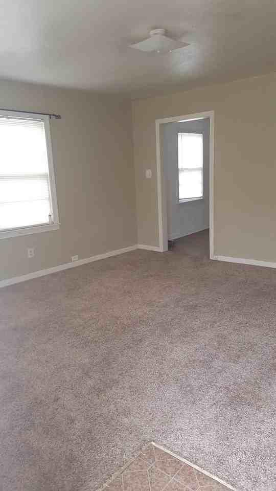 2709 3rd Ave - Photo 3 of 13