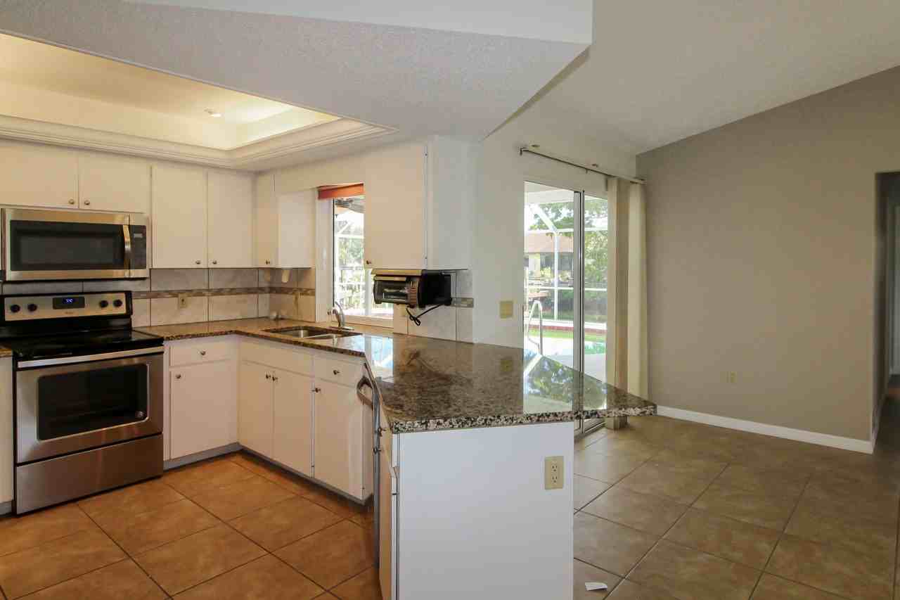 9008 Allapata Ln - Photo 6 of 17