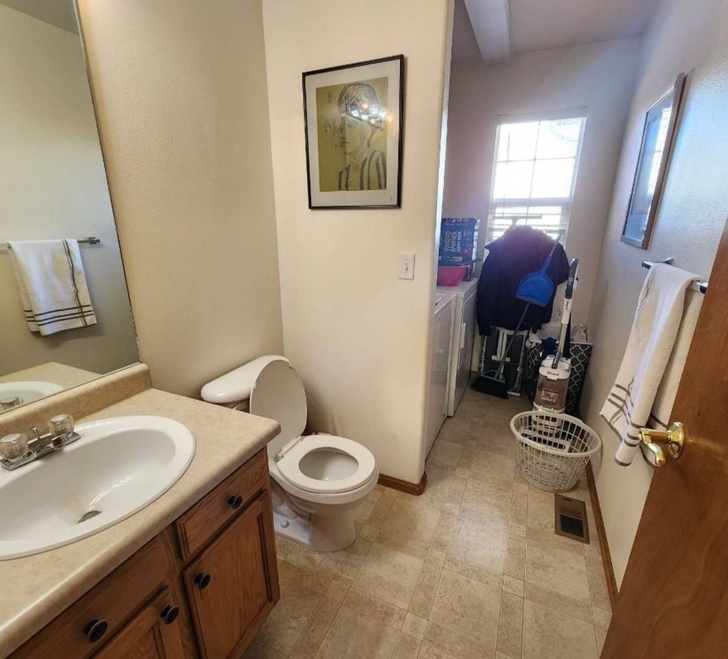 7930 Silver Maple Ln - Photo 5 of 14