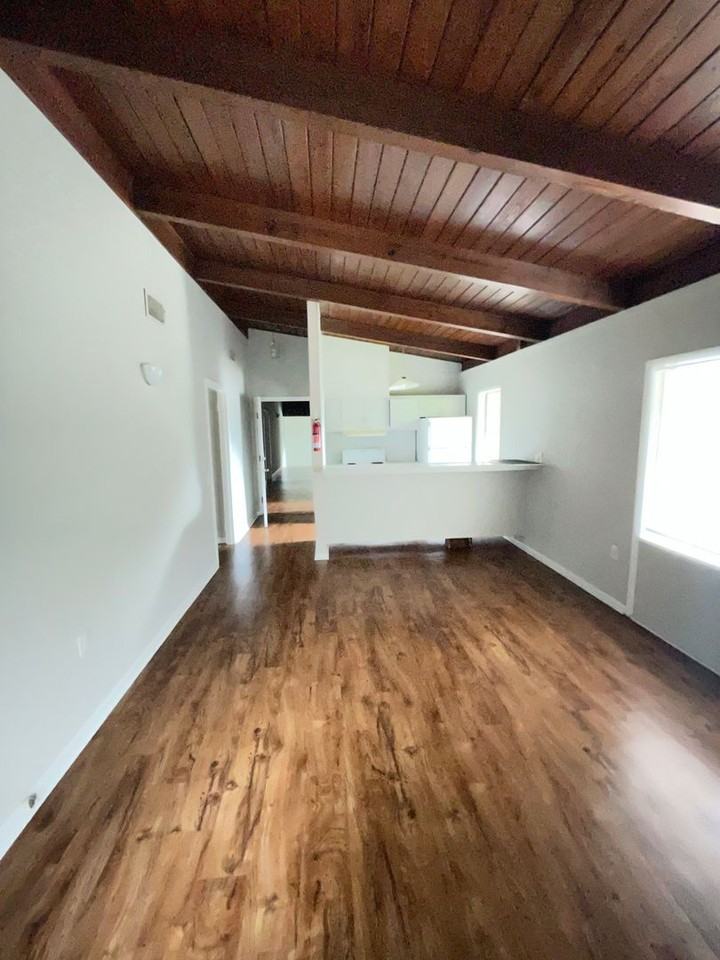 242 Georgia Ave #8 - Photo 3 of 7