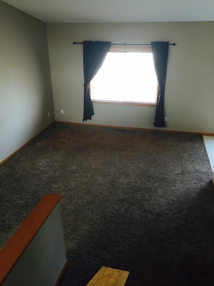 18442 English Ave - Photo 2 of 13