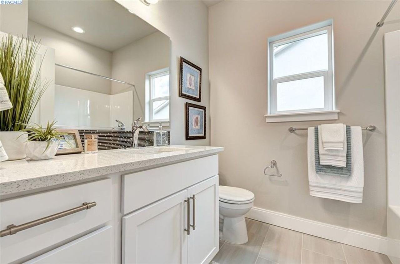 546 Summerview Ln - Photo 7 of 29