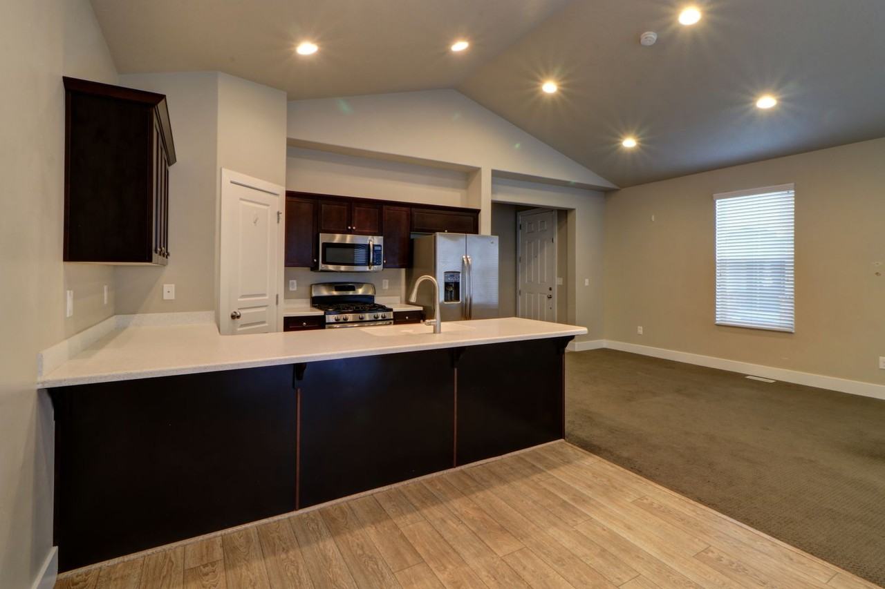 120 W 3430 N - Photo 5 of 29