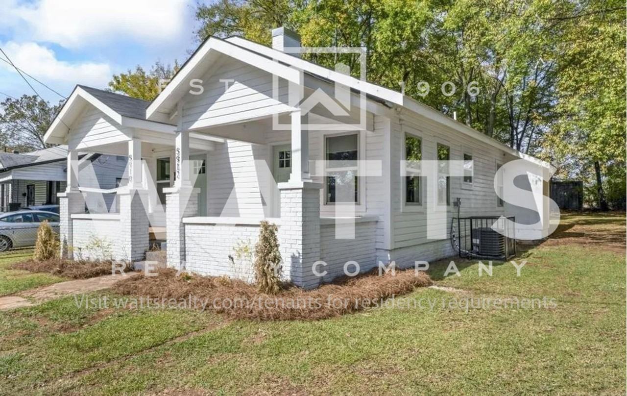 Woodlawn Duplex - Photo 2 of 3