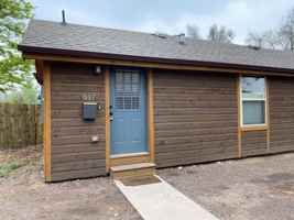 featured image of 517 Endicott St