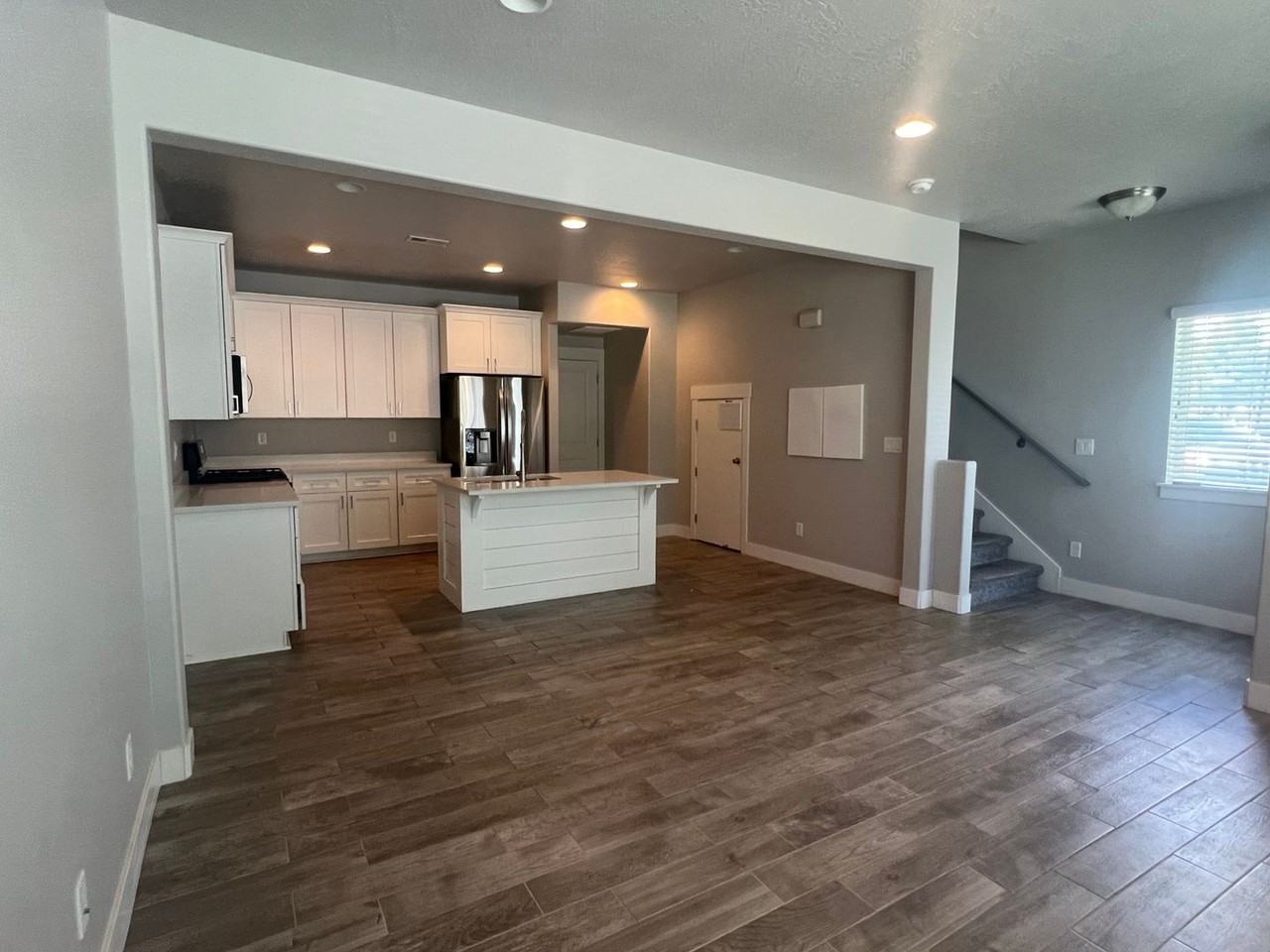 1732 W Thira Ln - Photo 3 of 21