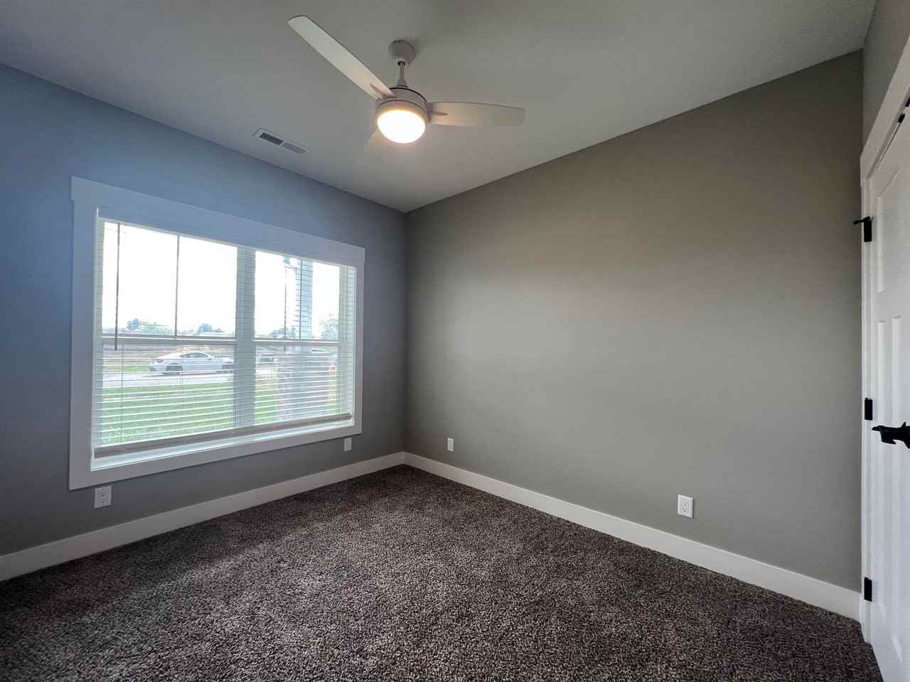 1404 24th Ave N - Photo 4 of 14