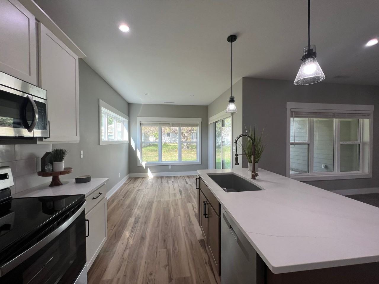 1404 24th Ave N - Photo 7 of 14