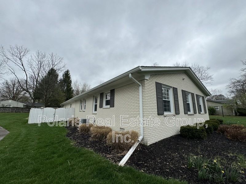 5730 Susan Dr E - Photo 2 of 45