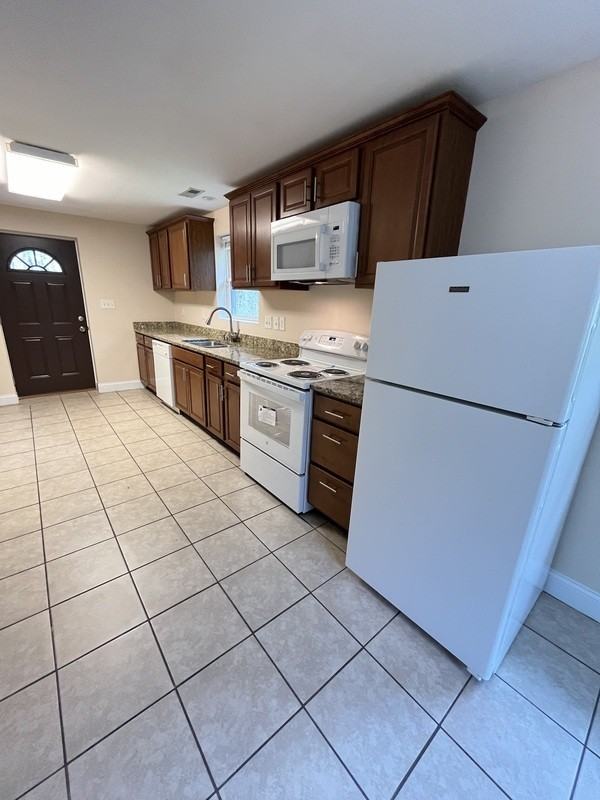 1542 Monument Ave - Photo 5 of 25