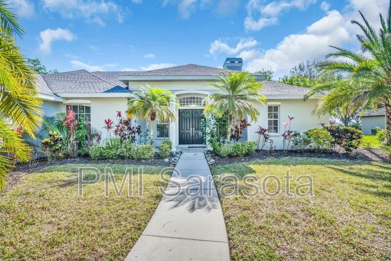 7289 S Serenoa Dr - Photo 3 of 44
