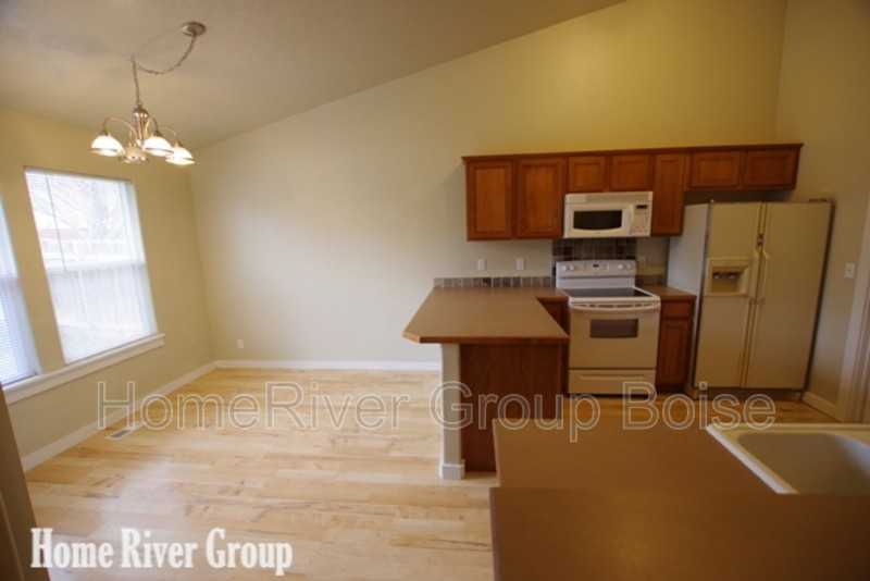 9482 W Sagebrush St - Photo 6 of 24