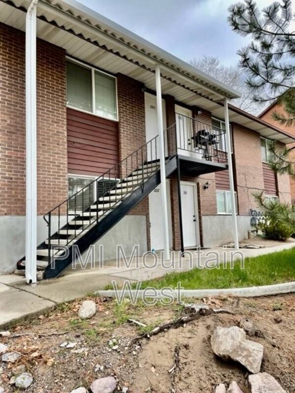 2007 Nevada Cir - Photo 2 of 23