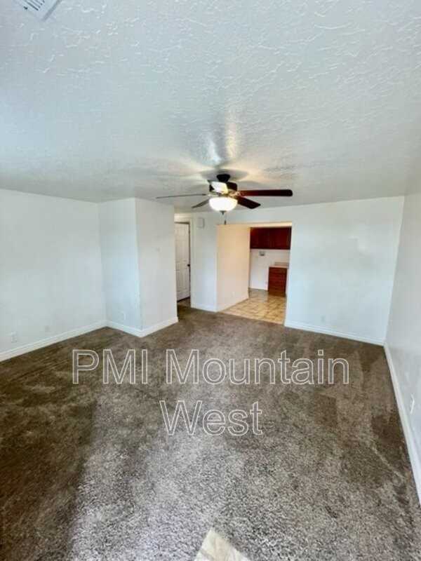 2007 Nevada Cir - Photo 3 of 23