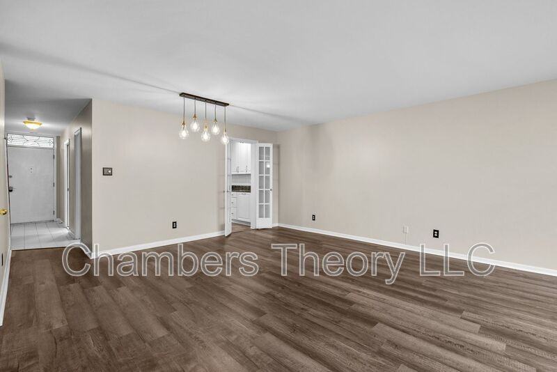 2232 S Randolph St #2 - Photo 3 of 29