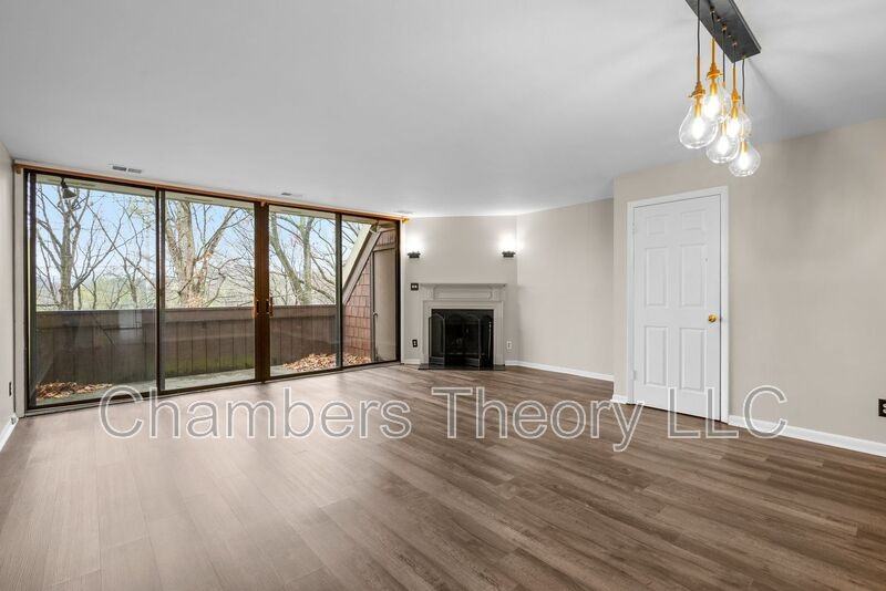 2232 S Randolph St #2 - Photo 5 of 29