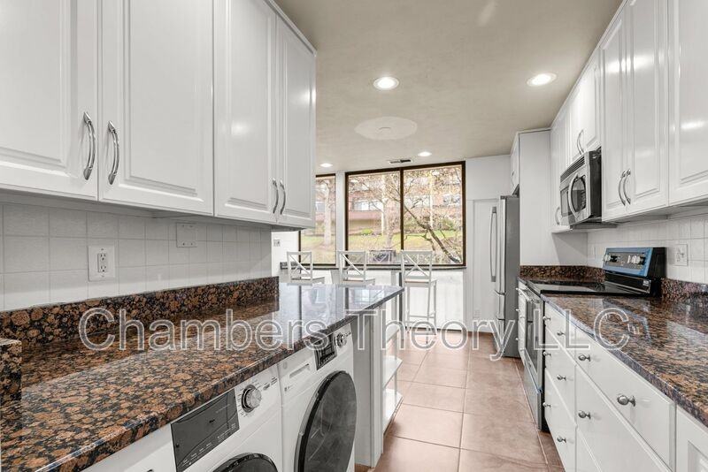 2232 S Randolph St #2 - Photo 7 of 29