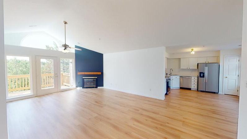 1741 Coburn Ct - Photo 4 of 16