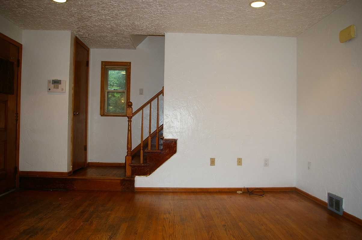 3027 Chartiers Ave #1 - Photo 3 of 14