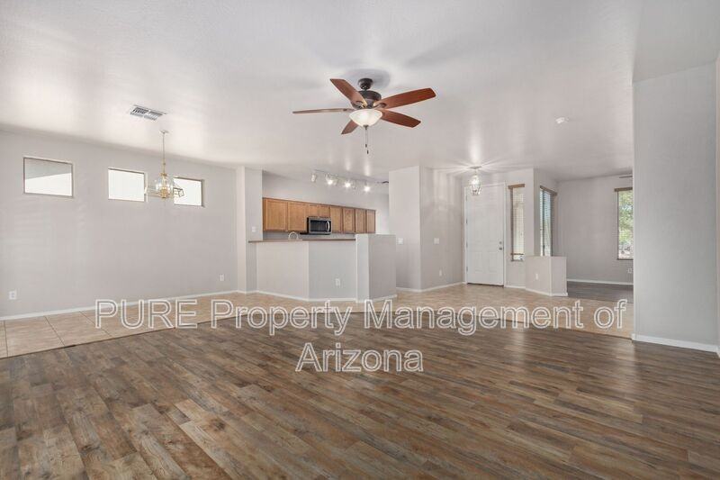 1710 S 159th Ave - Photo 4 of 21