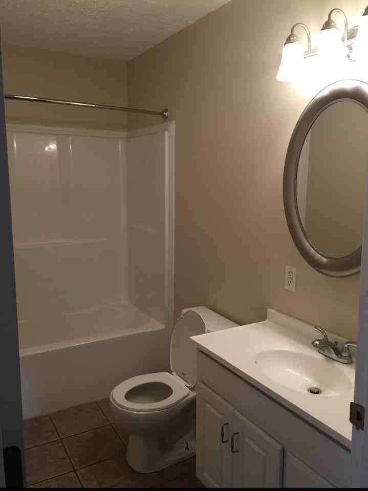 924-926 11th Avenue, Huntington WV - Photo 4 of 7