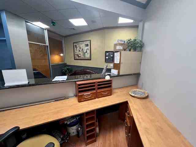 5020 Sunrise Highway - Photo 6 of 25