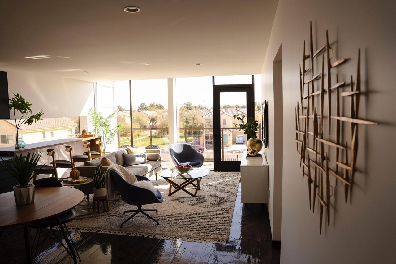 1436 South Terrace Road - Photo 4 of 27