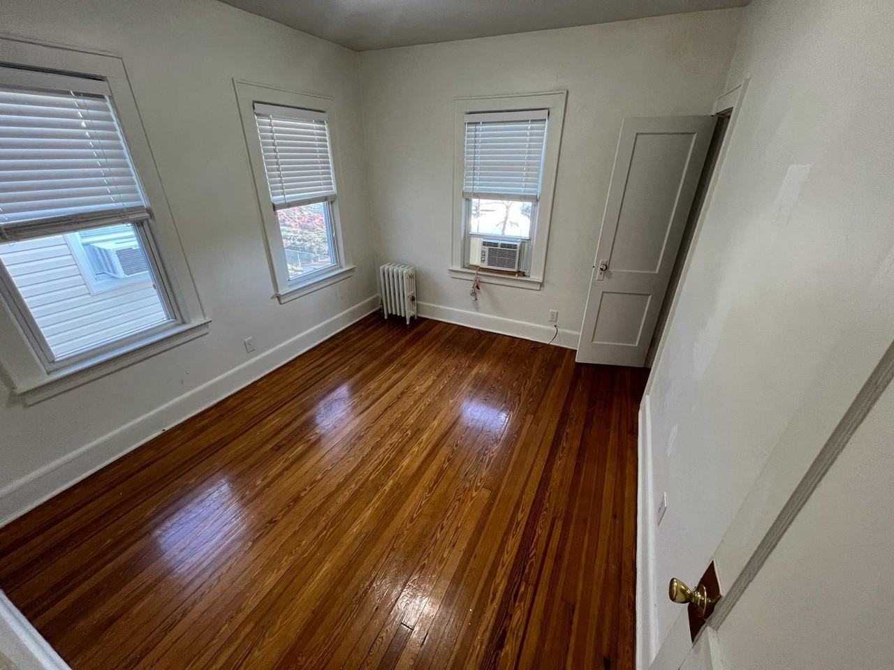 311 Willow Avenue - Photo 4 of 8