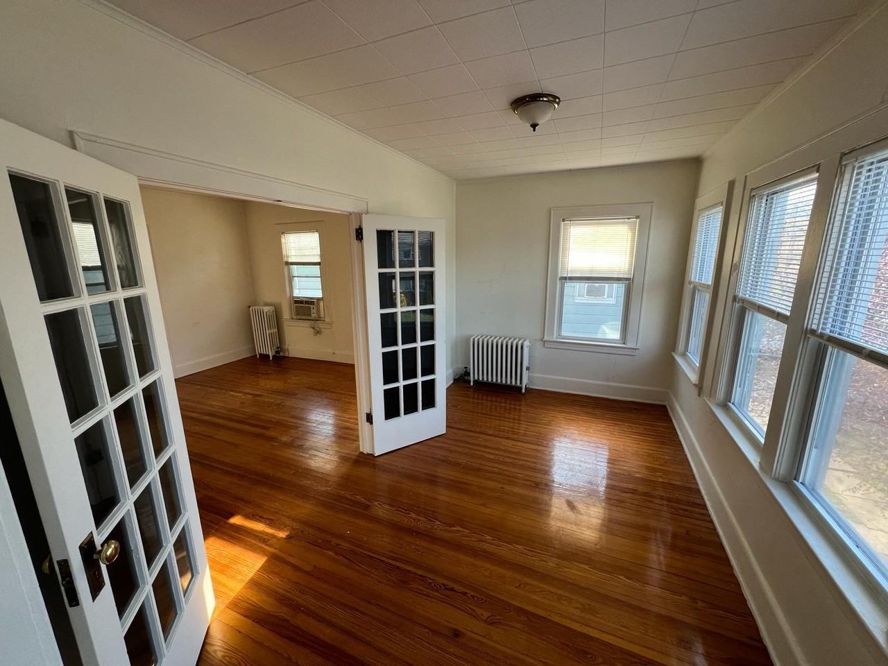 311 Willow Avenue - Photo 5 of 8