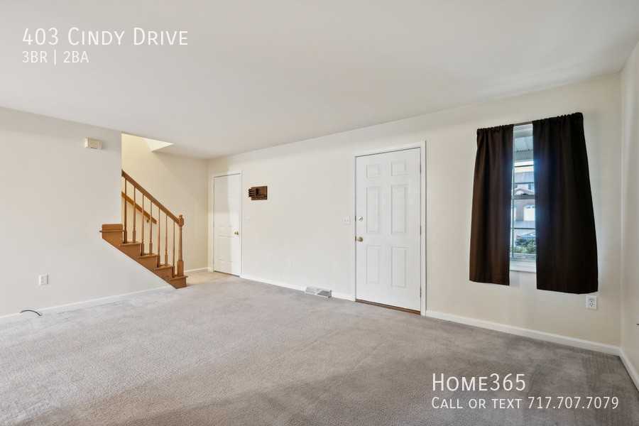 403 Cindy Dr - Photo 2 of 15